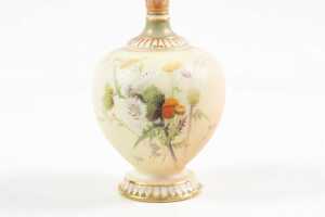 Pair of Victorian Royal Worcester porcelain vases, 1898 - 2