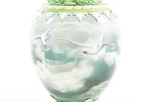 Antique Royal Worcester porcelain pot pourri, 1910 - 2
