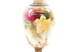 Edwardian Royal Worcester Hadley Ware porcelain vase, 1903 - 3