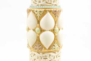 Antique Grainger and Co. of Worcester reticulated porcelain vase - 2