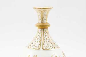 Antique George Grainger & Co. of Worcester porcelain vase - 3