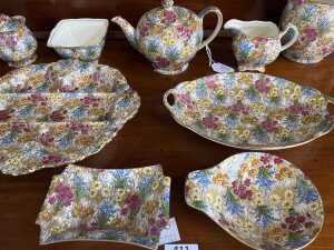Collection of Royal Winton 'Marguerite' porcelain - 4