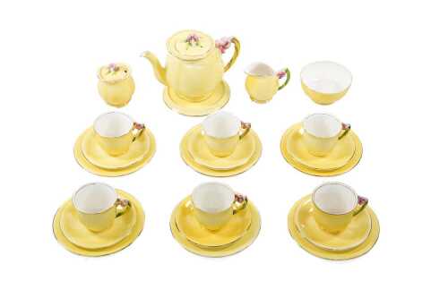 Vintage Royal Winton 'Tiger Lily' porcelain tea setting for six