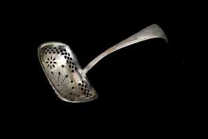 English sterling silver and mounted pieces - 3