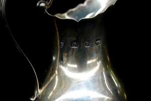 Late Victorian English sterling silver tri-footed creamer, weight 65g - 4