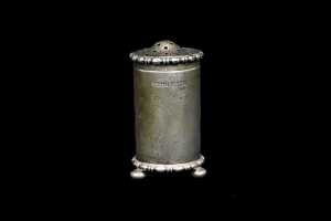 Antique English sterling silver three piece condiment set, weight excluding glass liners 99g - 3