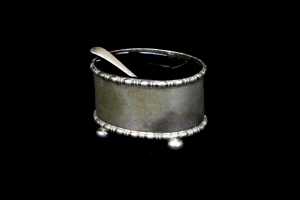 Antique English sterling silver three piece condiment set, weight excluding glass liners 99g - 4
