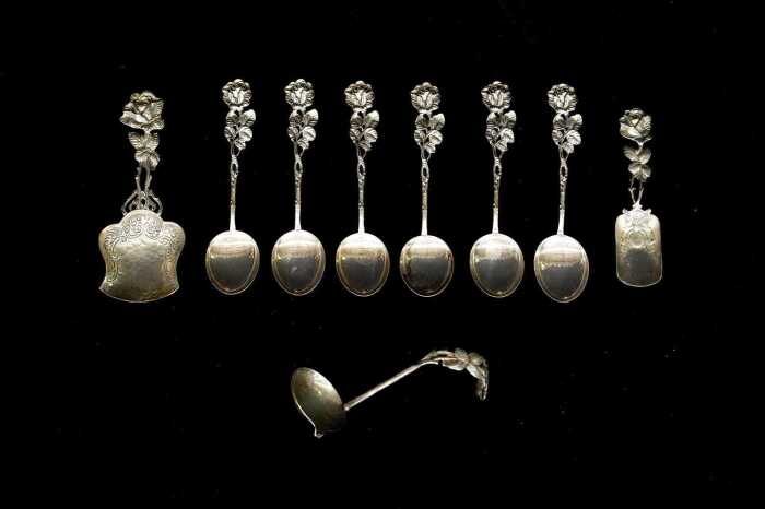 Group of Hildeshiem Rose German 835 silver cutlery, weight 107g