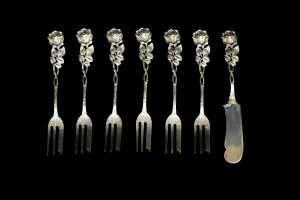 Group of Hildeshiem Rose German 835 silver cutlery, weight 97g