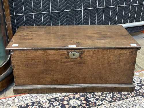 Georgian oak storage box