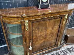 Victorian burr walnut parlour cabinet - 2