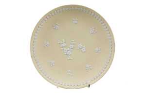 Three Wedgewood 'Prunis Bolossom' yellow Jasperware - 2