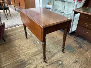 Antique walnut drop leaf table - 2