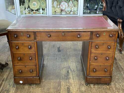 Victorian oak pedestal desk