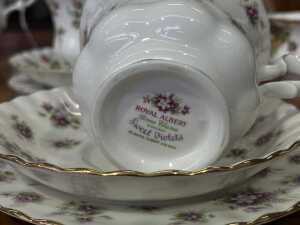 Royal Albert porcelain teaware - 6