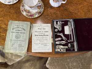 Late Victorian Willcox and Gibbs "Automatic" hand crank chain stitch sewing machine, c.1898 - 3
