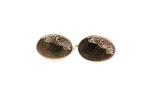 A pair of oval cufflinks in 9 carat yellow gold - 2