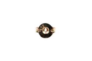 A pair of Tahitian pearl and diamond earrings in 9 carat yellow gold - 4