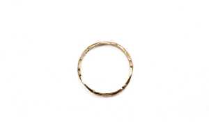 A carved band in 22 carat yellow gold - 3