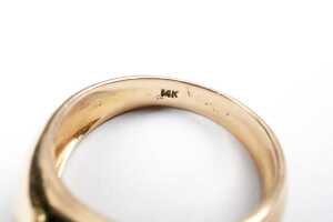 A Tahitian pearl and diamond ring in 14 carat yellow gold - 5