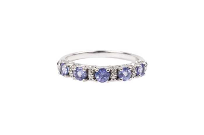A tanzanite and diamond ring in 9 carat white gold