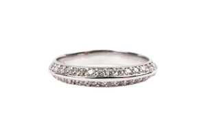 A diamond band in 18 carat white gold - 2