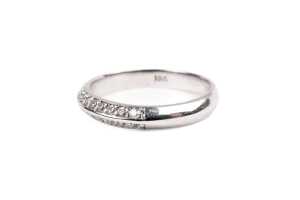 A diamond band in 18 carat white gold - 3