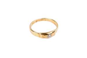 A diamond ring in 18 carat yellow gold - 2