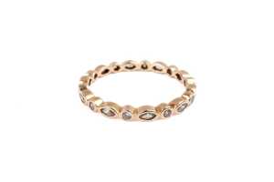 A Pandora Alluring brilliant cubic zirconia ring in 14 carat yellow gold