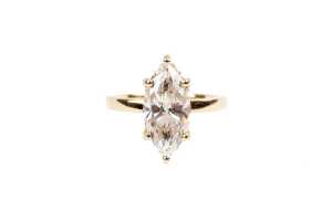 A laboratory grown diamond ring in 18 carat yellow gold