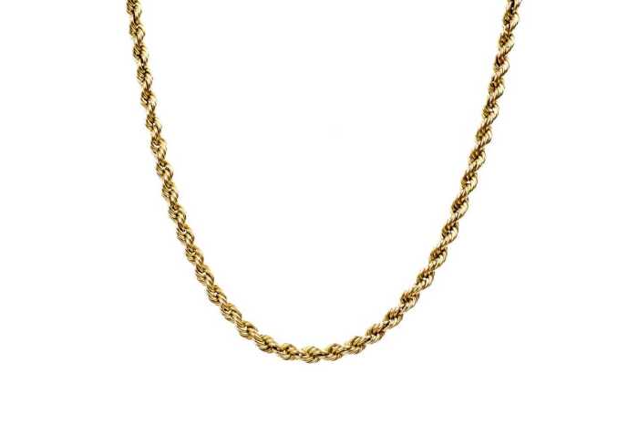 A rope link necklace in 9 carat yellow gold
