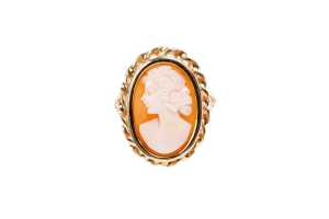 A cameo ring in 9 carat yellow gold - 2