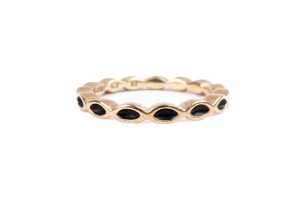 A Pandora Royal Victorian black enamel ring in 14 carat yellow gold - 2