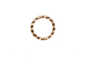 A Pandora Royal Victorian black enamel ring in 14 carat yellow gold - 3