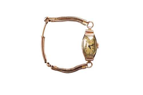 A vintage Omega ladies watch in 9 carat rose gold