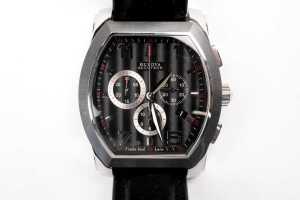 A Bulova Accutron Stratford chronograph quartz watch - 2