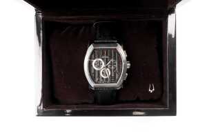 A Bulova Accutron Stratford chronograph quartz watch - 5