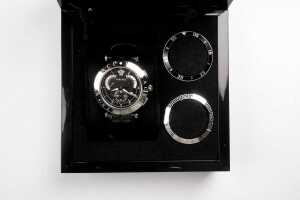 A Versace V-Race Chronograph quartz watch - 4