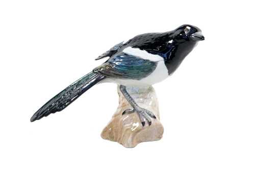 Beswick 'Magpie' porcelain bird figure