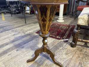 Italian marquetry sewing table - 3