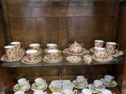 Royal Albert 'Old Country Roses Chintz Collection' porcelain tea setting for four