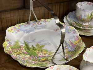 Antique Royal Albert 'Kentish Rookery' tea setting for nine - 3