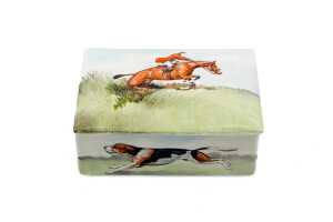 Royal Doulton 'Fox Hunting' porcelain series ware cigarette box with set of four ashtrays - 2