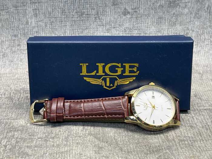 Lige wrist watch