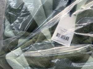 Hommey Robe size S/M, RRP $149.00 - 2