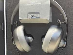 Nuraphone headphones - 4