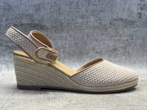 Diana Ferrari Fremontt size EU 39. Online price $189 - 2