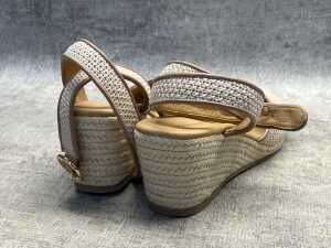 Diana Ferrari Fremontt size EU 39. Online price $189 - 4