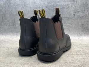 Bata Kanga boots size 7 - 4