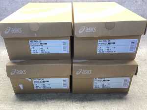 Four pairs of Asics Gel size US 7 kid's - 4